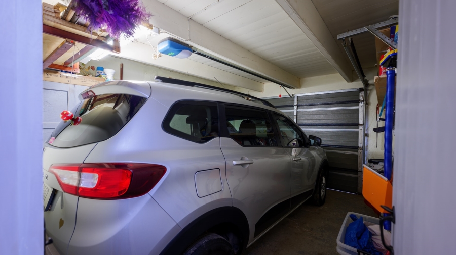 3 Bedroom Property for Sale in Napier Western Cape